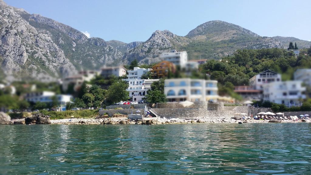 Two Palms Apartment Sutomore Kültér fotó